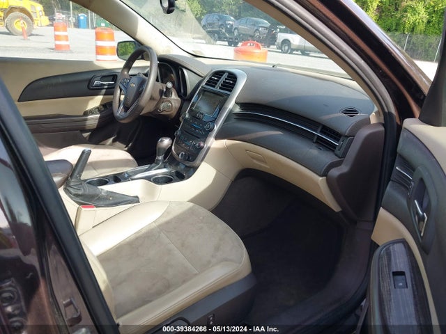 Chevrolet MALIBU 1LT 2015 1G11C5SL3FF249892 Image 5