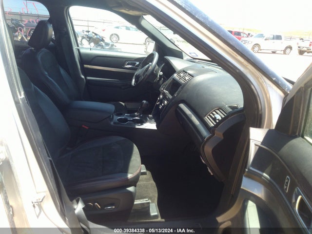 Ford EXPLORER XLT 2018 1FM5K7D88JGA67412 Image 5