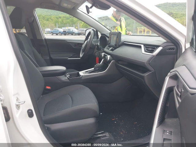 Toyota RAV4 LE 2020 2T3G1RFV6LC104593 Image 5