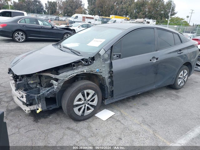 Toyota Prius Three 2016 JTDKARFU6G3023523 Image 2