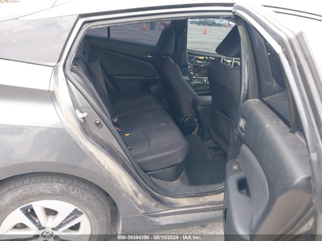 Toyota Prius Three 2016 JTDKARFU6G3023523 Image 8
