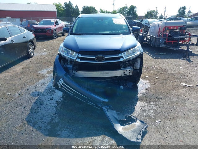 Toyota Highlander Xle 2018 5TDJZRFH6JS494469 Image 12