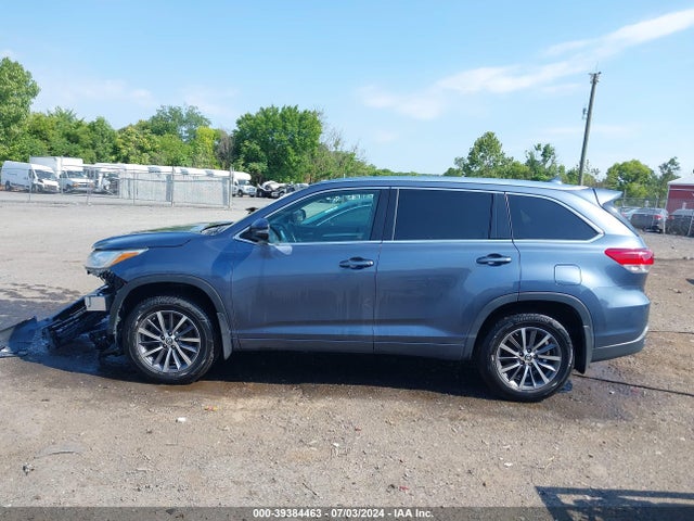 Toyota Highlander Xle 2018 5TDJZRFH6JS494469 Image 14