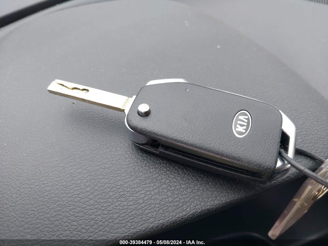 KIA SOUL S 2020 KNDJ23AUXL7717082 Image 11