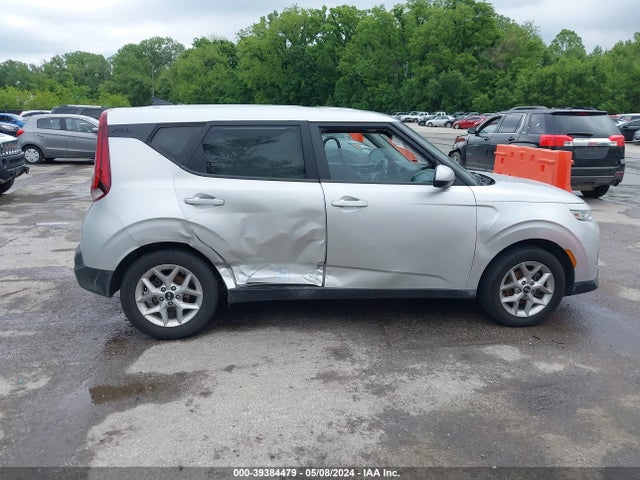 KIA SOUL S 2020 KNDJ23AUXL7717082 Image 13