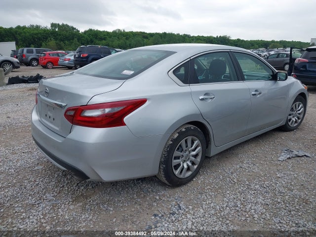 Nissan Altima 2.5 S 2018 1N4AL3AP7JC216894 Image 4