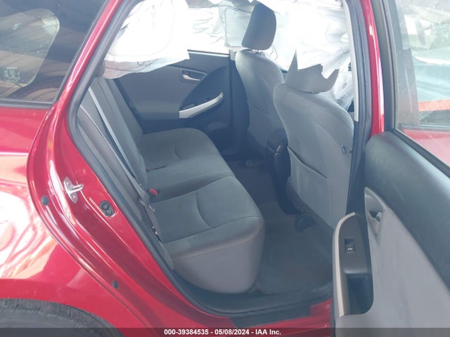 Toyota Prius Three 2015 JTDKN3DU3F0481749 Image 8