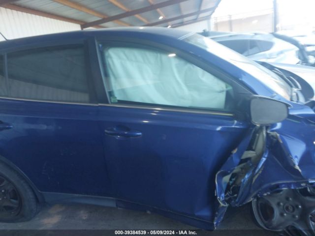 2T3BFREV2FW252501 Toyota RAV4 LE