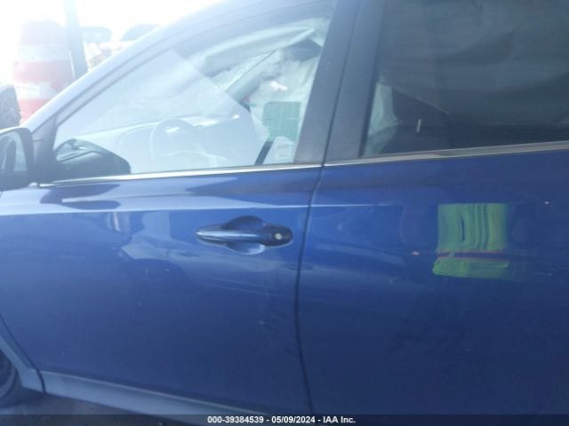 2T3BFREV2FW252501 Toyota RAV4 LE