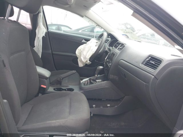 3VW167AJ5GM279131 Volkswagen Jetta 1.4t S