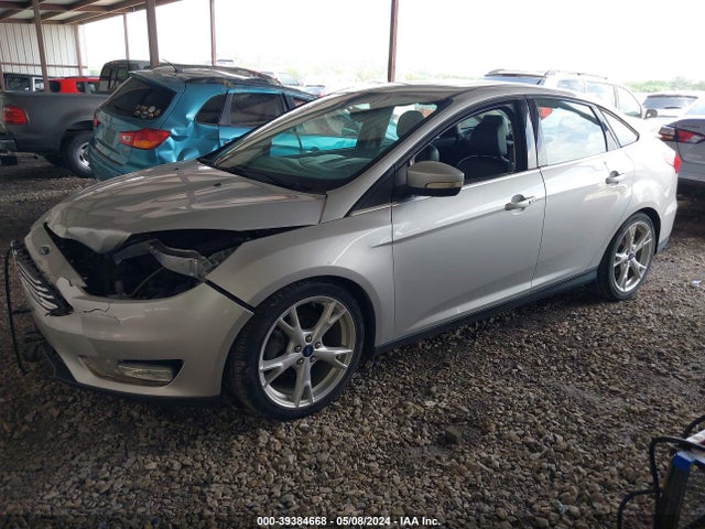Ford Focus Titanium 2015 1FADP3J21FL379795 Image 2