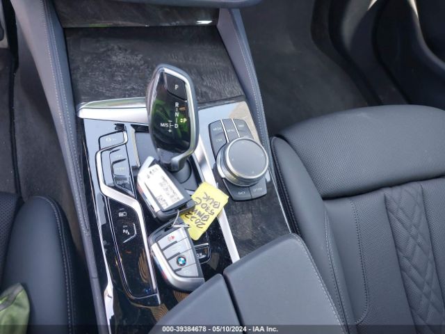 WBA13AG0XNCJ32452 BMW 530e
