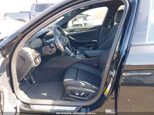 WBA13AG0XNCJ32452 BMW 530e