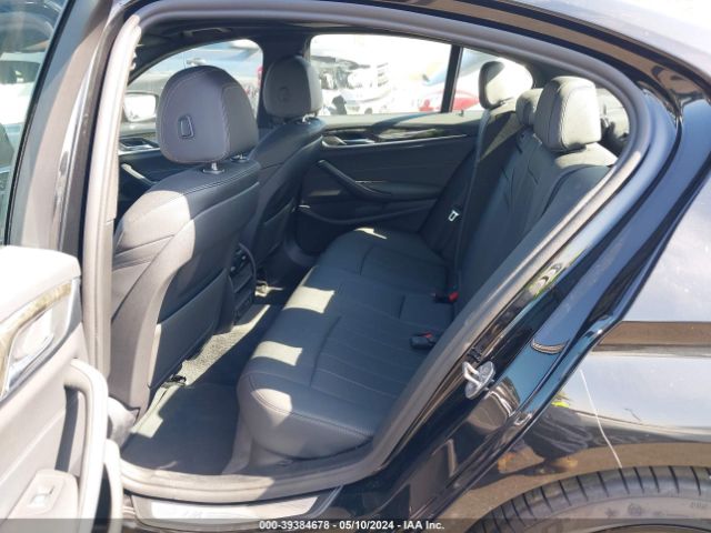 WBA13AG0XNCJ32452 BMW 530e