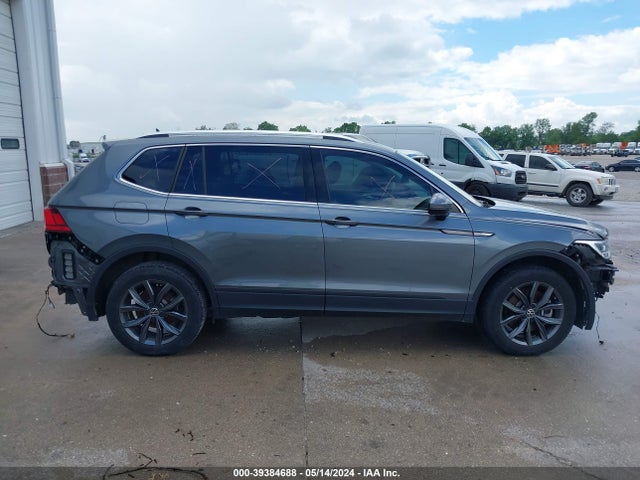 3VV3B7AX6NM138160 Volkswagen Tiguan 2.0t Se