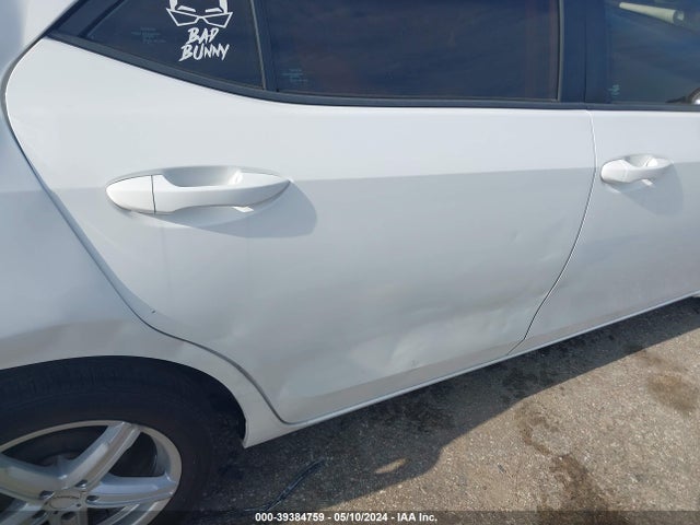 Toyota COROLLA LE 2017 5YFBURHE1HP690134 Image 17