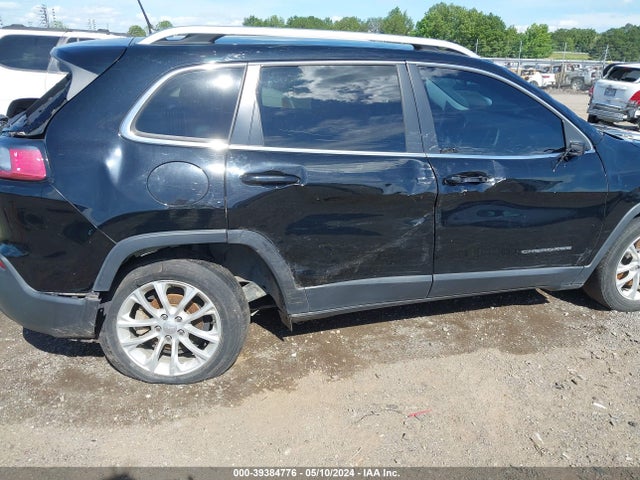 1C4PJLCB8KD428338 Jeep Cherokee Latitude Fwd