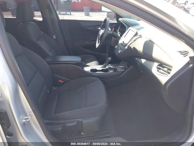 Chevrolet MALIBU LT 2018 1G1ZD5ST2JF246619 Image 5