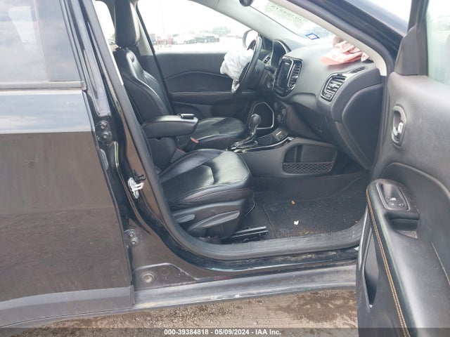 3C4NJCCB8JT212148 Jeep Compass Limited Fwd