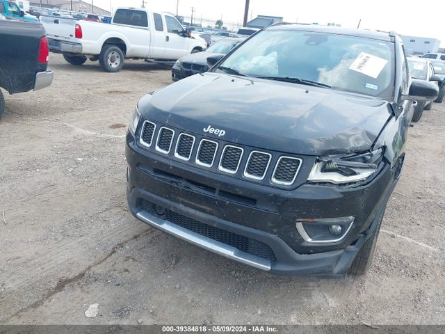 3C4NJCCB8JT212148 Jeep Compass Limited Fwd