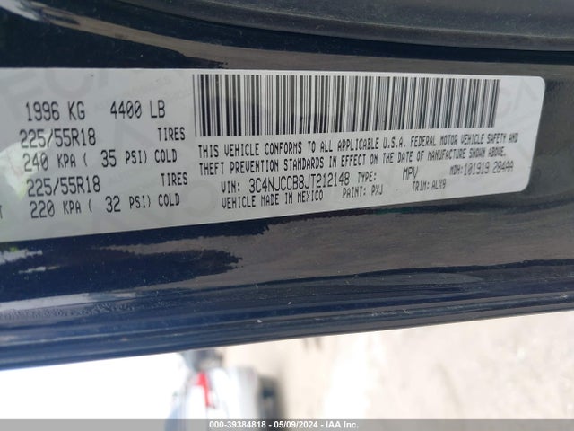3C4NJCCB8JT212148 Jeep Compass Limited Fwd