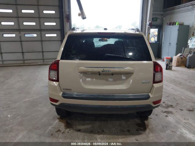 1C4NJCEB0GD749043 Jeep Compass Latitude
