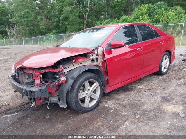 Toyota CAMRY SE 2014 4T1BF1FK7EU825745 Image 2