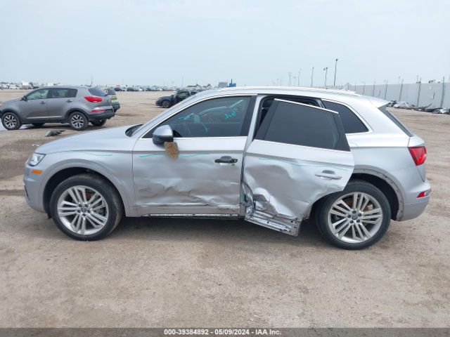 WA1BNAFY4J2112068 Audi Q5 2.0t Premium/2.0t Tech Premium