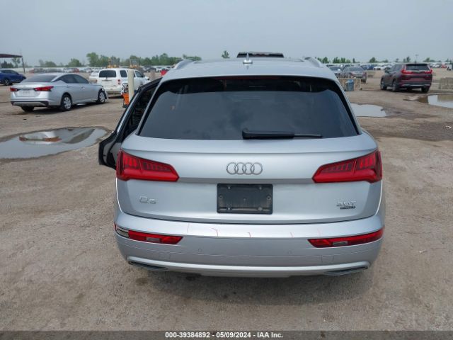WA1BNAFY4J2112068 Audi Q5 2.0t Premium/2.0t Tech Premium