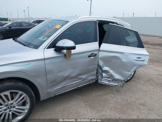 WA1BNAFY4J2112068 Audi Q5 2.0t Premium/2.0t Tech Premium