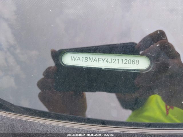 WA1BNAFY4J2112068 Audi Q5 2.0t Premium/2.0t Tech Premium