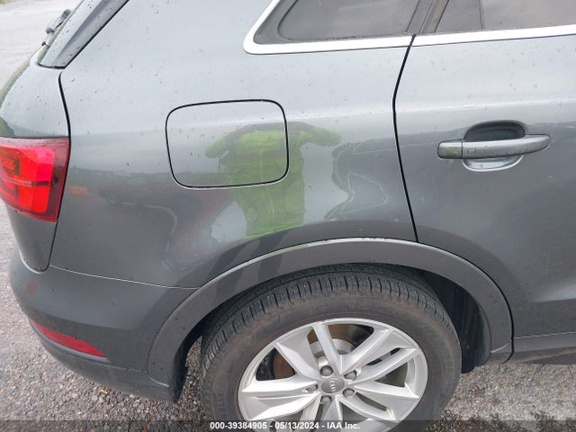 WA1JCCFS5JR020001 Audi Q3 2.0t Premium/2.0t Sport Premium