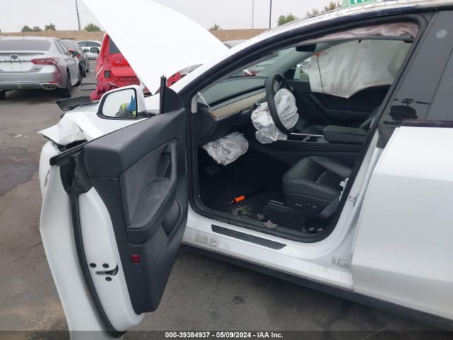 5YJYGDEE1MF158963 Tesla Model Y Long Range Dual Motor All-wheel Drive