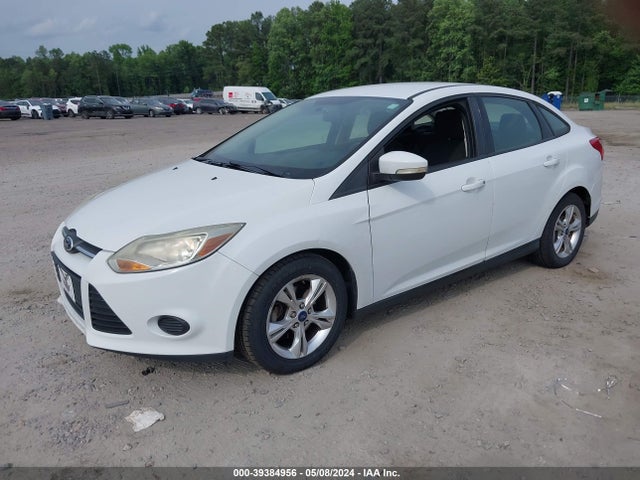 Ford FOCUS SE 2014 1FADP3F22EL324425 Image 2