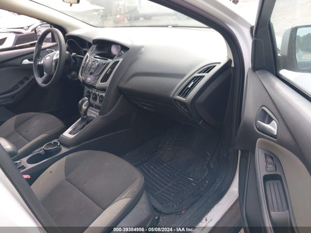 Ford FOCUS SE 2014 1FADP3F22EL324425 Image 5