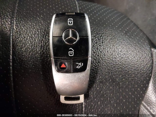 WDDZF4KB0HA027299 Mercedes-Benz E 300 4matic