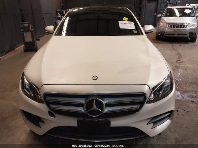 WDDZF4KB0HA027299 Mercedes-Benz E 300 4matic