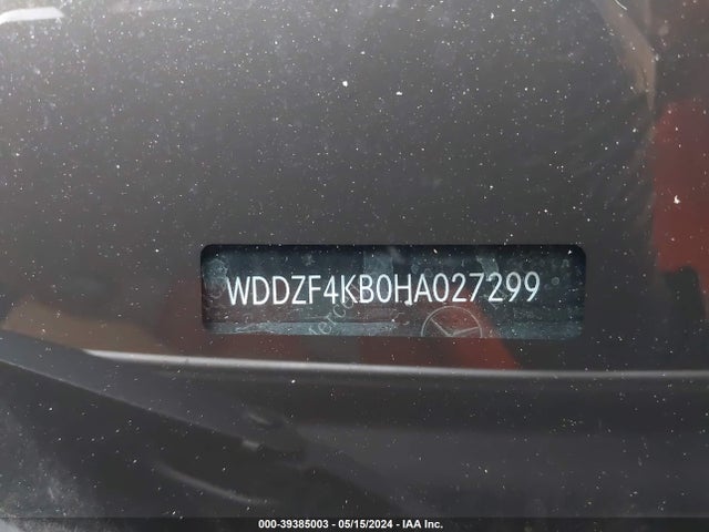 WDDZF4KB0HA027299 Mercedes-Benz E 300 4matic