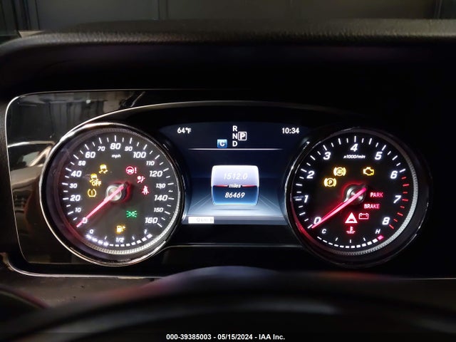 WDDZF4KB0HA027299 Mercedes-Benz E 300 4matic