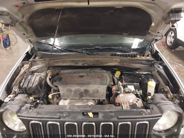 ZACCJBBT7FPC16704 Jeep Renegade Latitude
