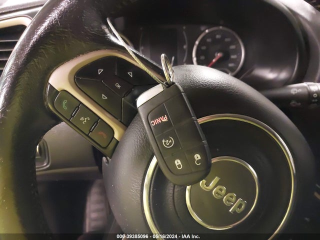 ZACCJBBT7FPC16704 Jeep Renegade Latitude