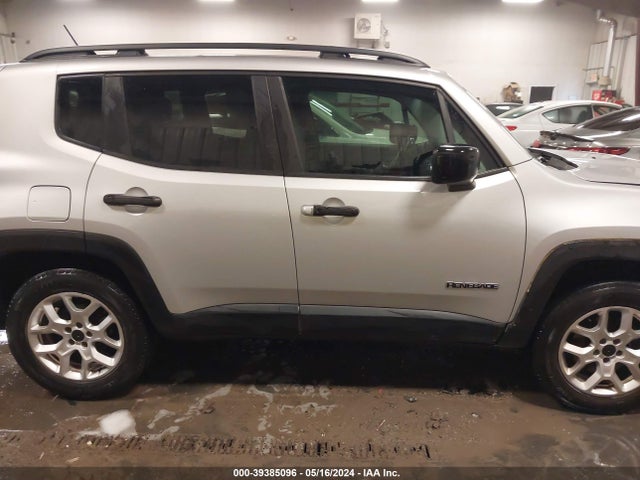 ZACCJBBT7FPC16704 Jeep Renegade Latitude