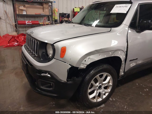 ZACCJBBT7FPC16704 Jeep Renegade Latitude