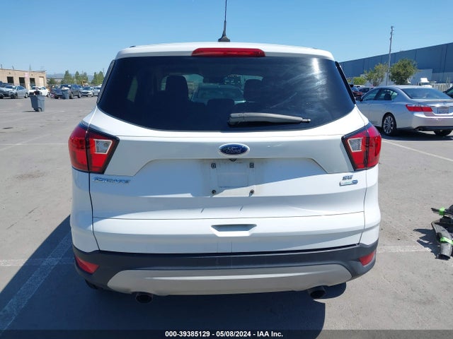 Ford ESCAPE SE 2019 1FMCU9GD3KUB65563 Image 17