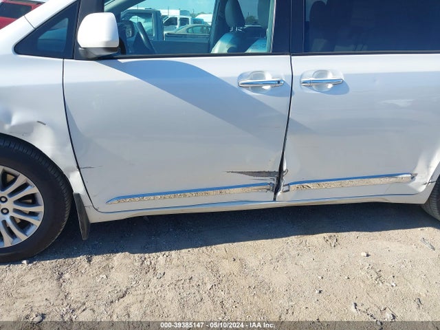 Toyota Sienna Xle 8 Passenger 2016 5TDYK3DC2GS753667 Image 6