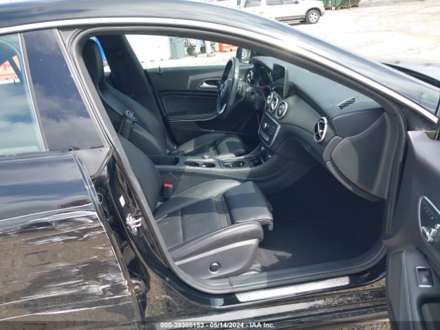 WDDSJ4GB1KN723968 Mercedes-Benz CLA 250 4MATIC