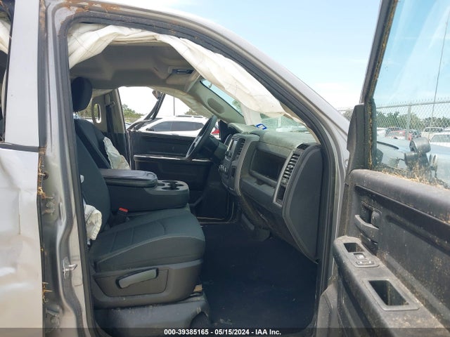 1C6RR6FG0NS158619 RAM 1500 Classic Tradesman Quad Cab 4x2 6'4 Box