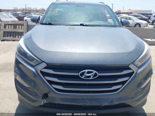 KM8J33A40JU678428 Hyundai TUCSON SEL