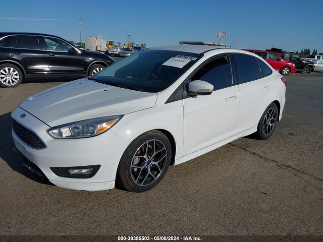 Ford FOCUS SE 2016 1FADP3F23GL392204 Image 2