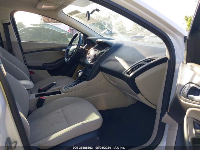 Ford FOCUS SE 2016 1FADP3F23GL392204 Image 5